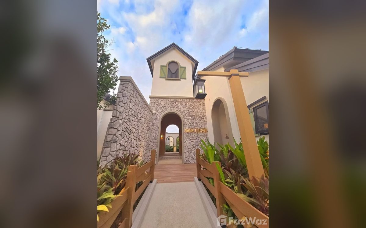 3-bedroom, 148 m² — ฿50,000 a month